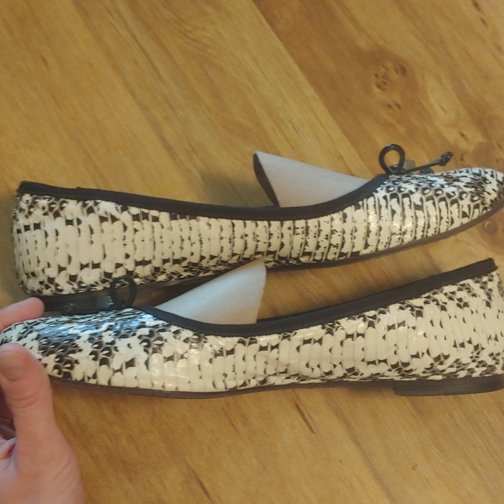 Coach Lola leather ballet flat in black white snake/python animal print - Picture 6 of 14